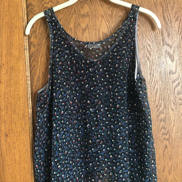 Patterned Tank Top - Picture 2 of 4